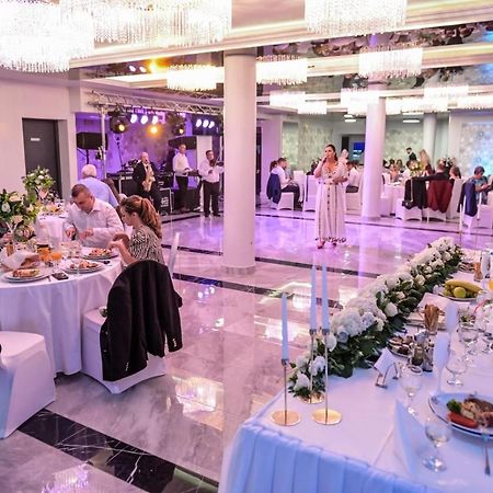 Grand Master Hotel Dés Kültér fotó