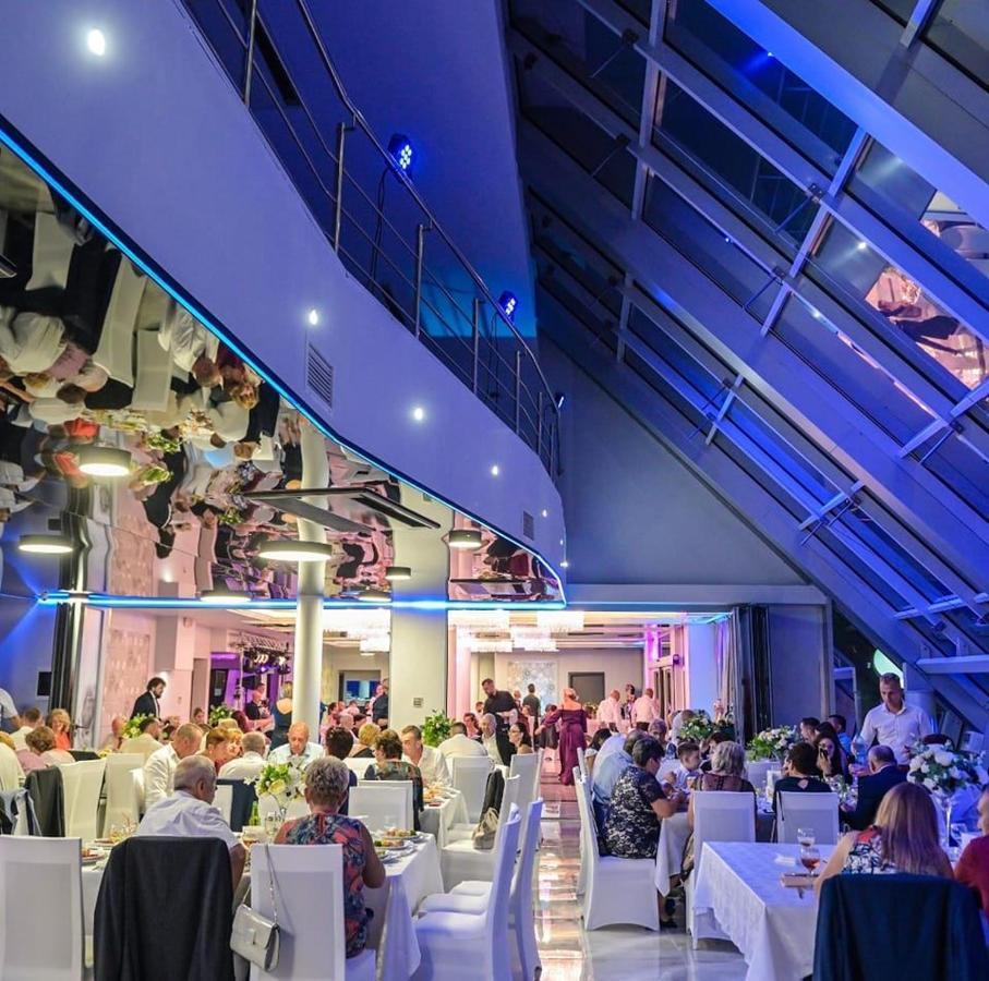 Grand Master Hotel Dés Kültér fotó