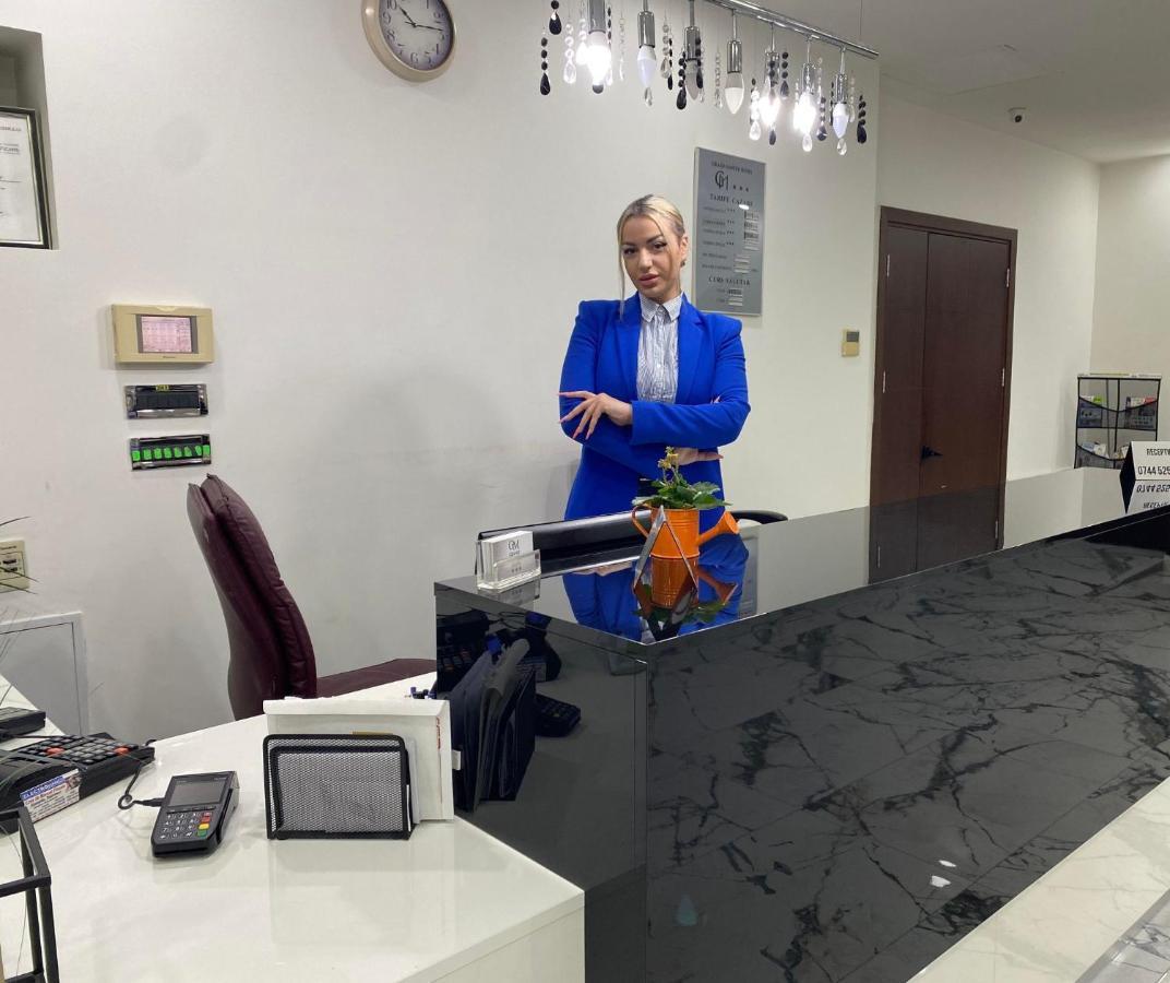 Grand Master Hotel Dés Kültér fotó