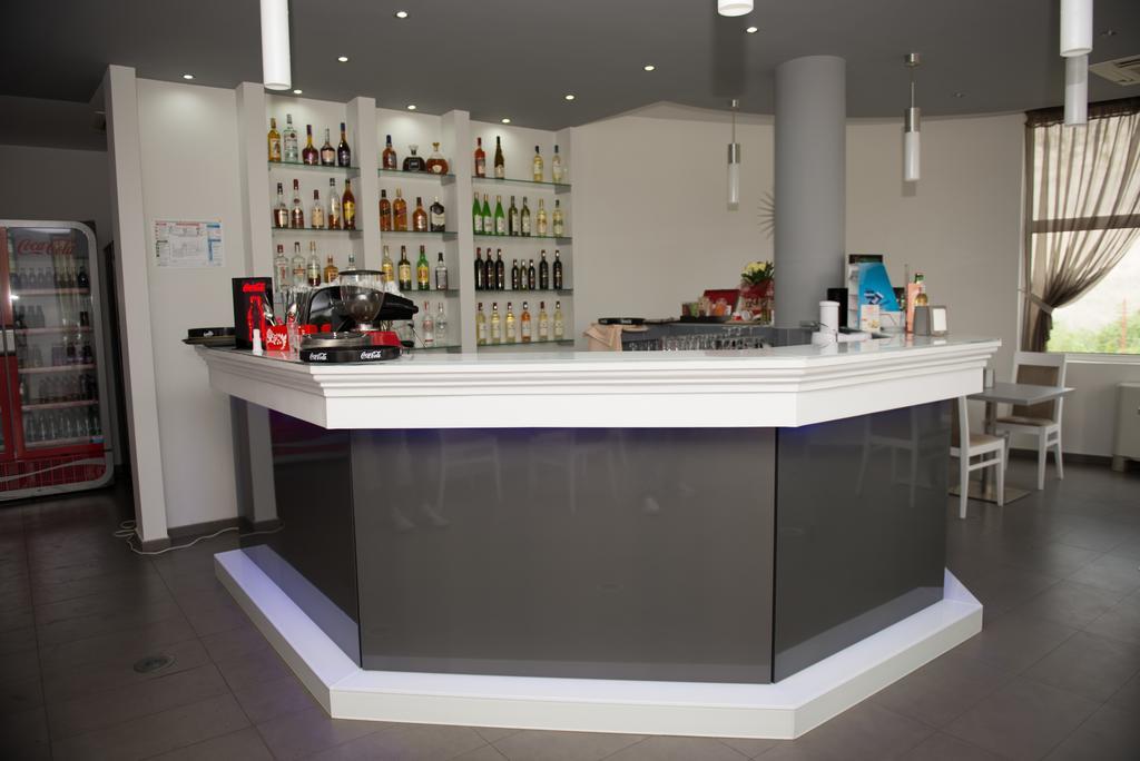 Grand Master Hotel Dés Kültér fotó