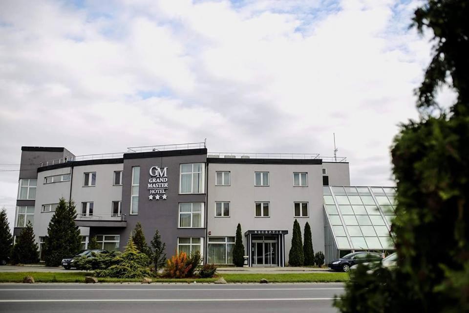 Grand Master Hotel Dés Kültér fotó